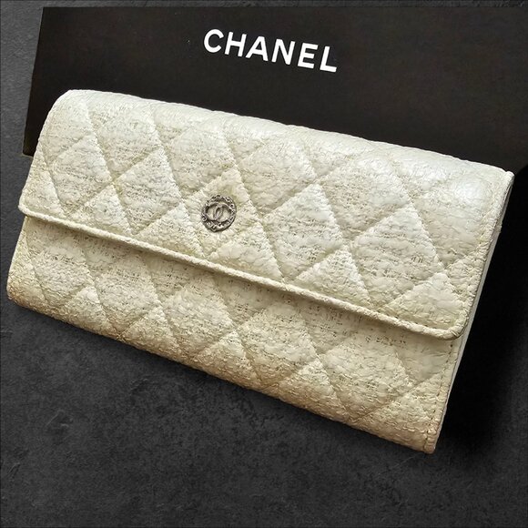 CHANEL Coco Mark Coated Tweed CC Long Wallet Zip Flap White Textured Italy +Box - Picture 2 of 16